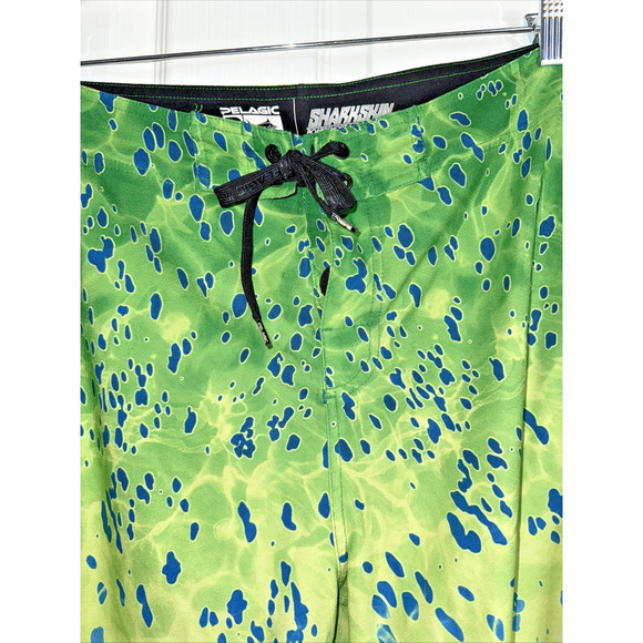 Pelagic Board Shorts Size 40 Mahi Print Sharkskin High Performance Fishing Beach - Picture 3 of 14